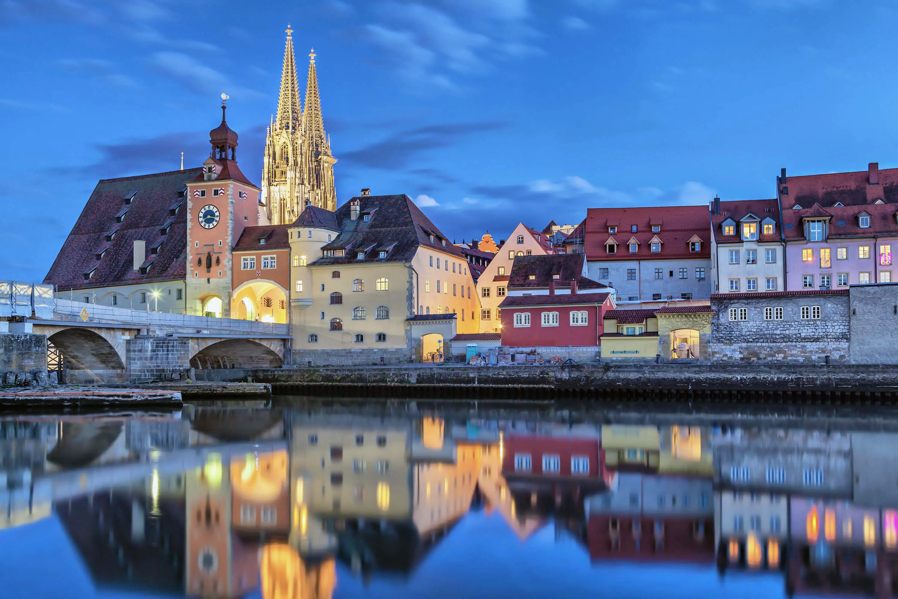 Hintergrundbild - Zeitarbeit &amp;&nbsp;Personaldienstleistung in&nbsp;Regensburg