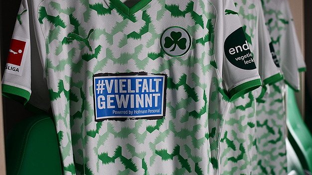 Foto vom Sondertrikot Greuther Fürth Vielfalt gewinnt