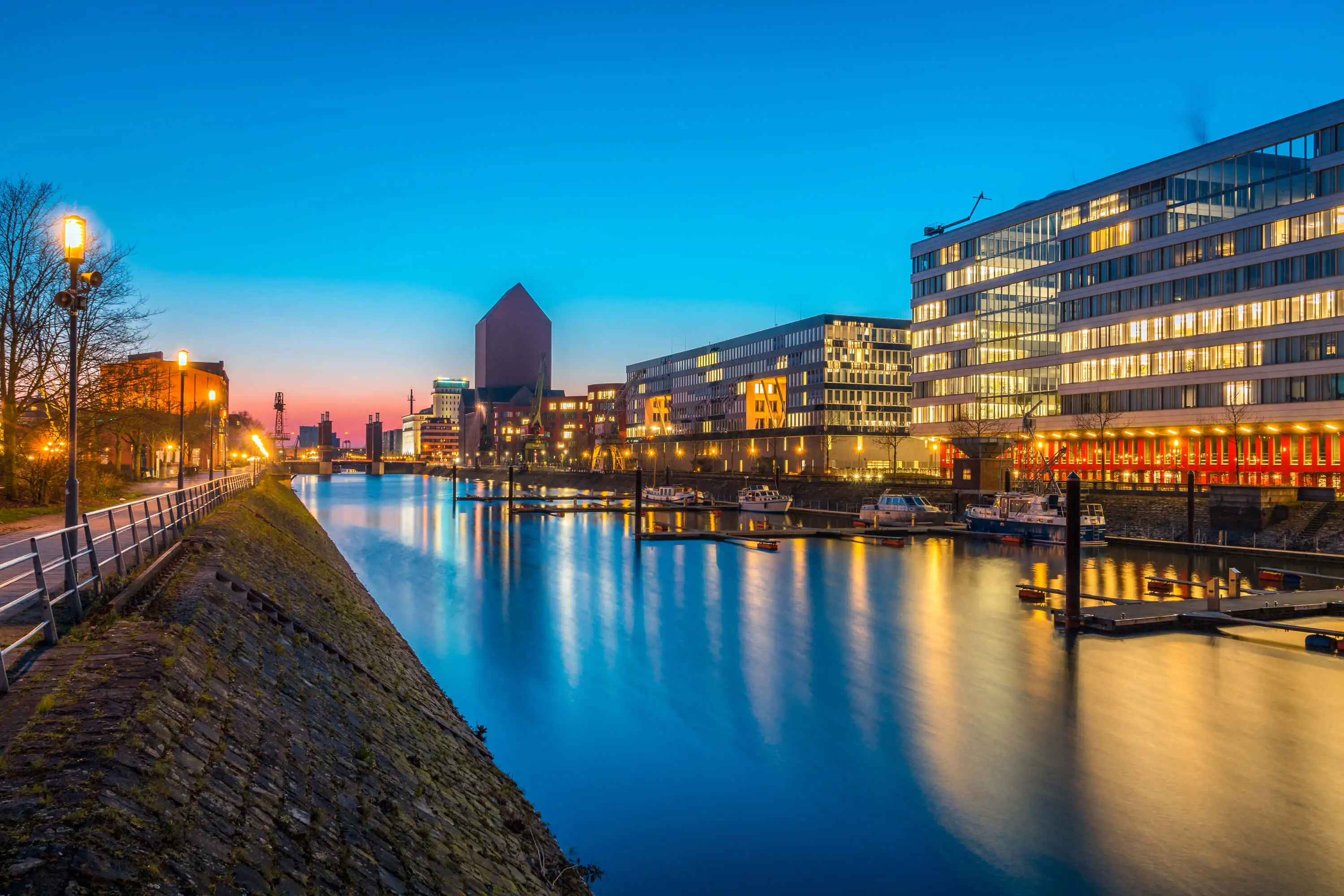 Hintergrundbild - Arbeits- und&nbsp;Personal-vermittlung in Duisburg