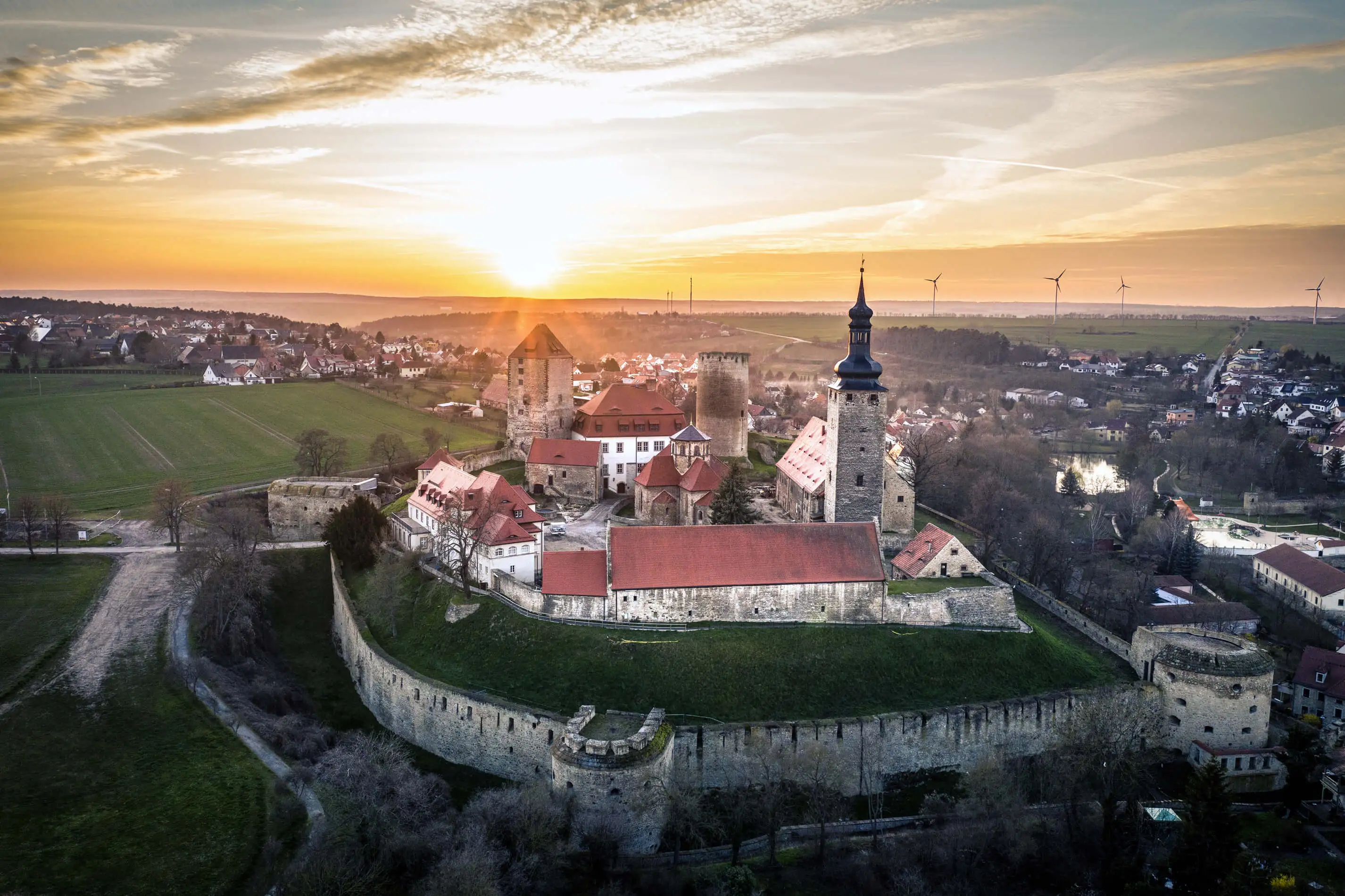 Hintergrundbild - Arbeits- und&nbsp;Personal-vermittlung in Querfurt