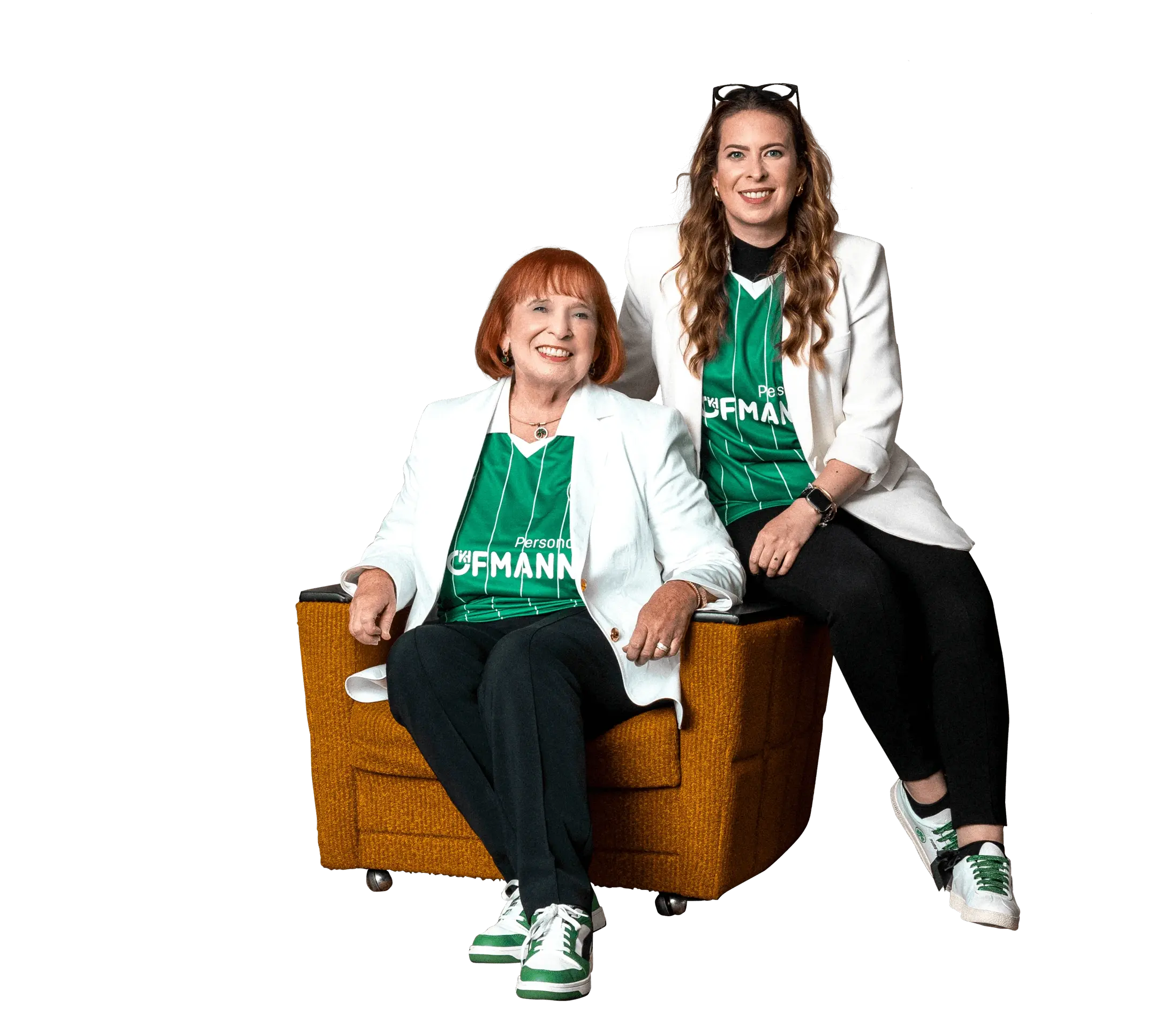 Ingrid Hofmann, Geschäftsführerin von Hofmann Personal und Tochter Sonja, symbolisieren familiären Zusammenhalt und Expertise in Zeitarbeit.