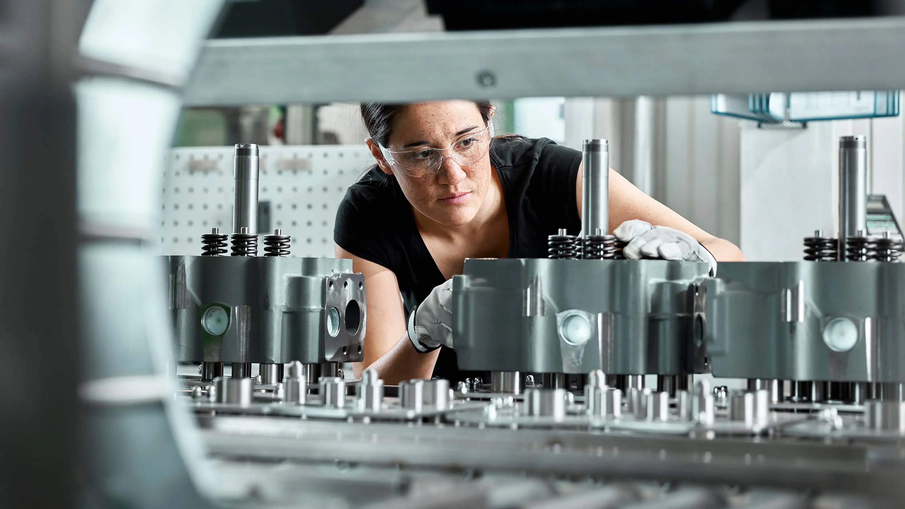 Hintergrundbild - Arbeite bei einem führenden deutschen Technologieunternehmen.