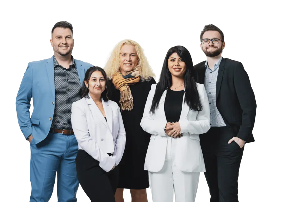 Professionelles Team in Businesskleidung, repräsentiert Zusammenarbeit und Vielfalt bei Hofmann Personal im Bereich Zeitarbeit.